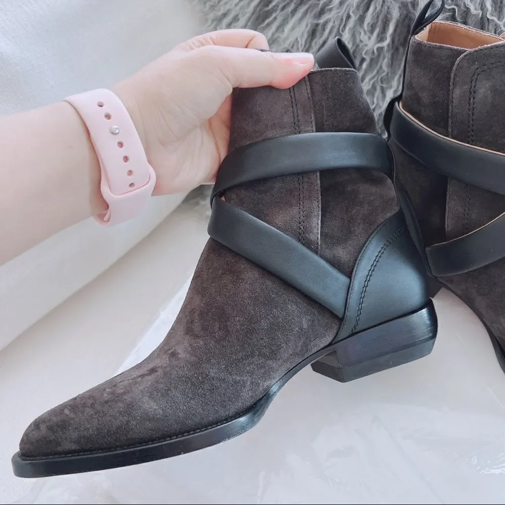 Chloe Rylee Suede boots